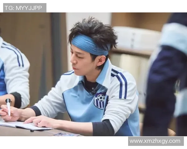 何炅与足球明星的精彩对话揭示了他们背后的故事与人生哲学